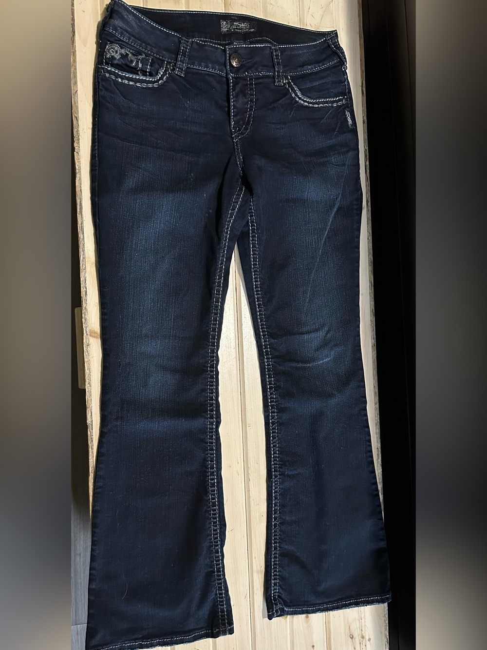 Silver Jeans Suki Dark Wash Embroidered Flareleg Jeans Y2K